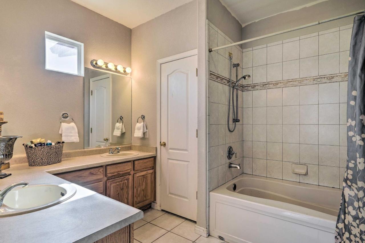 Colorado Springs Townhome About 10 Miles To Downtown! ภายนอก รูปภาพ