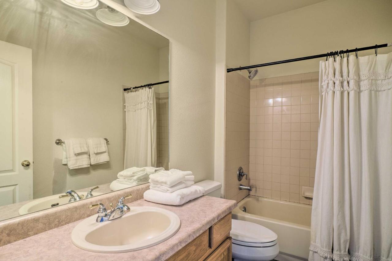 Colorado Springs Townhome About 10 Miles To Downtown! ภายนอก รูปภาพ