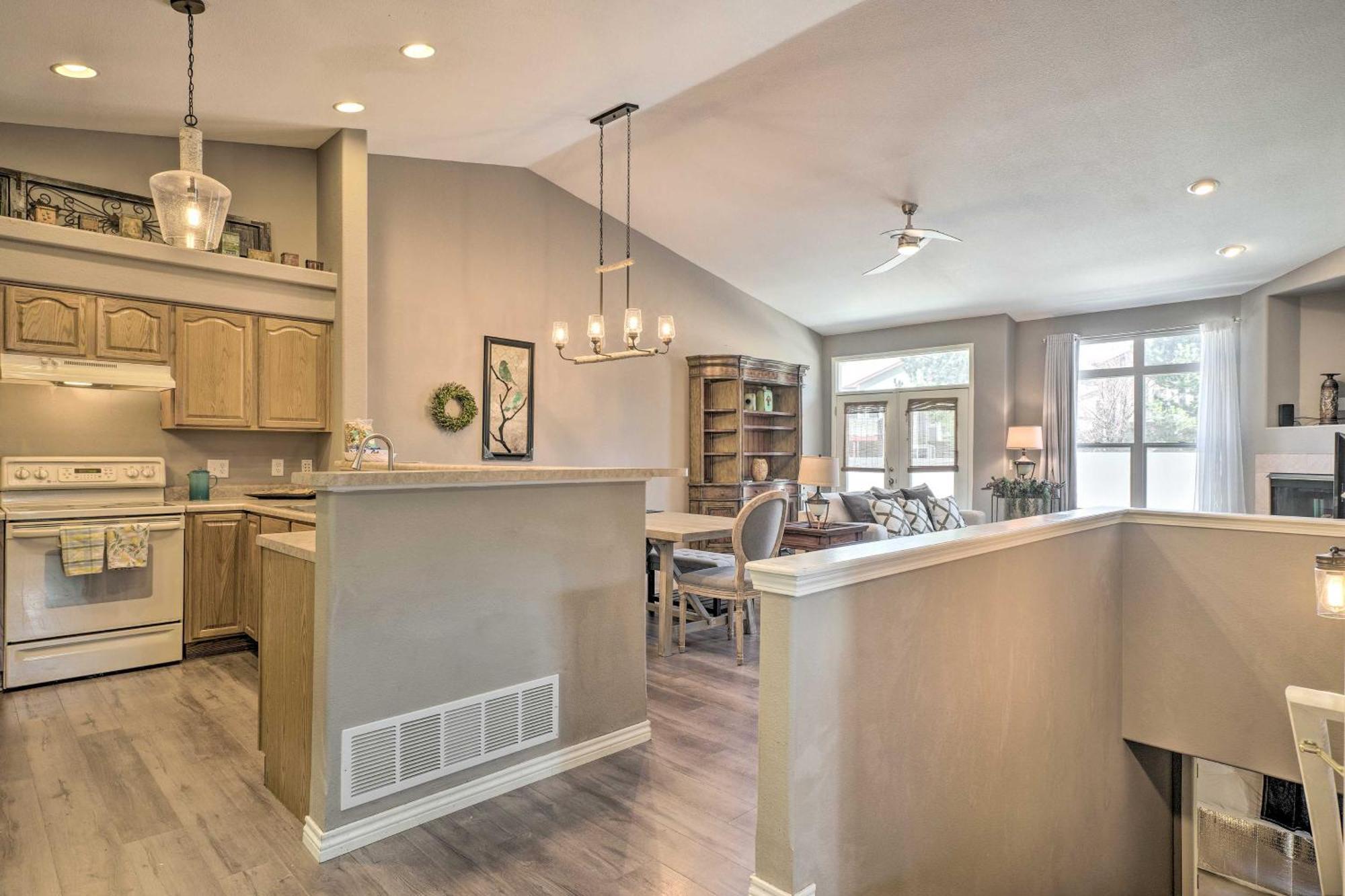 Colorado Springs Townhome About 10 Miles To Downtown! ภายนอก รูปภาพ
